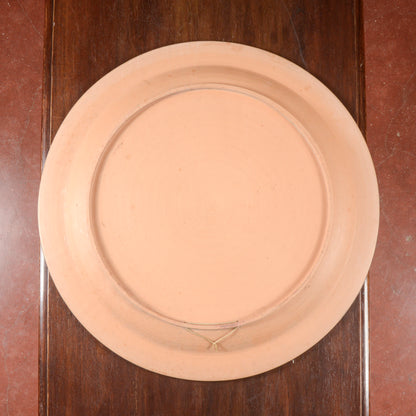 Piatto da parete  in ceramica con decoro di scena neoclassica