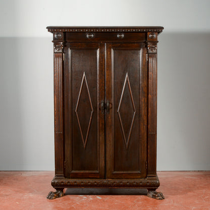 Armadietto stipo  libreria piedi leone con ripiani e cassetto stile rinascimento Italia epoca 1900