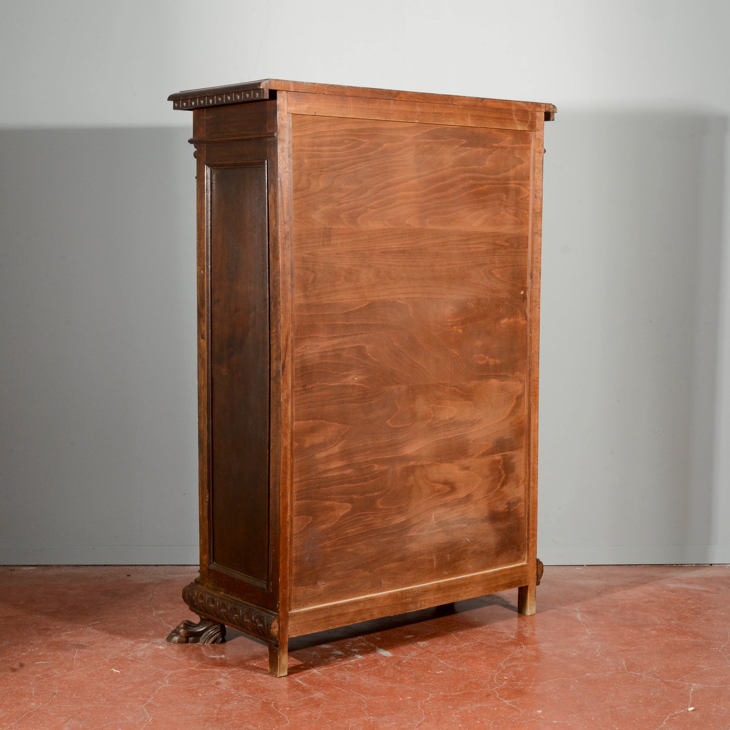 Armadietto stipo  libreria piedi leone con ripiani e cassetto stile rinascimento Italia epoca 1900
