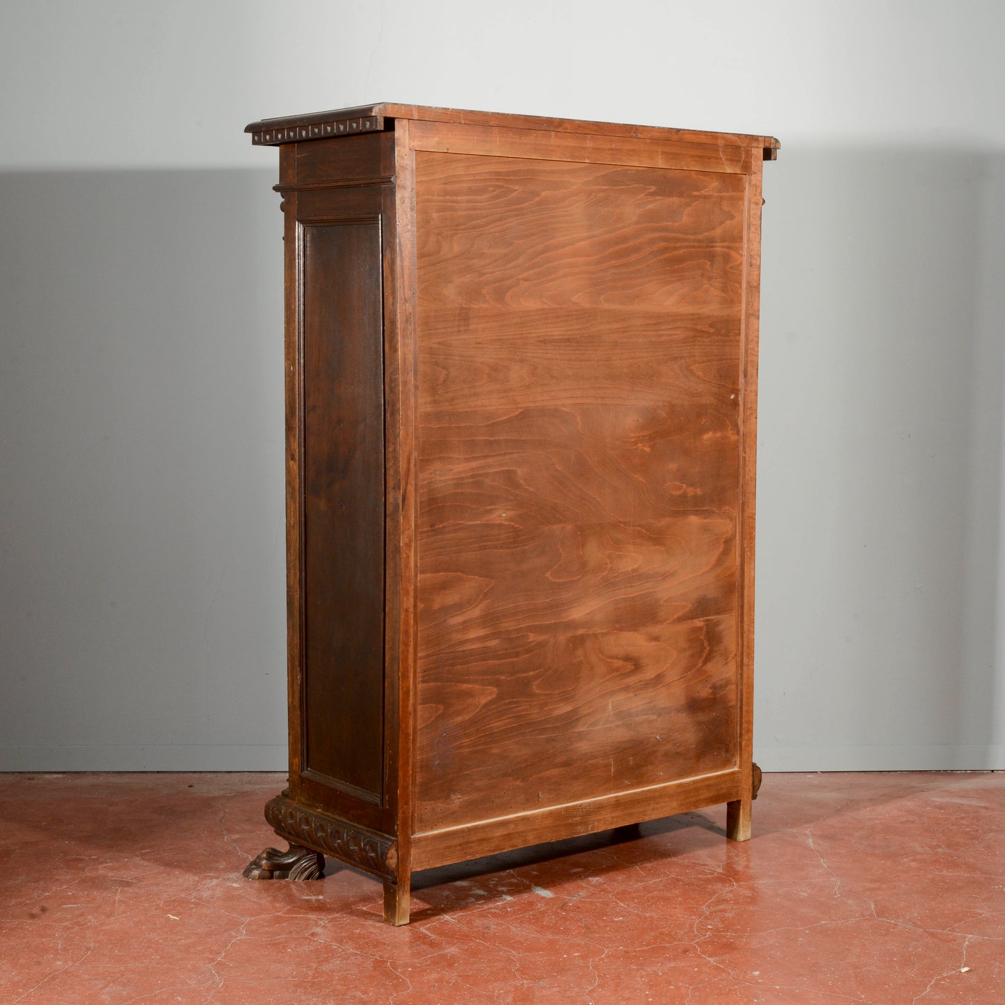 Armadietto stipo  libreria piedi leone con ripiani e cassetto stile rinascimento Italia epoca 1900