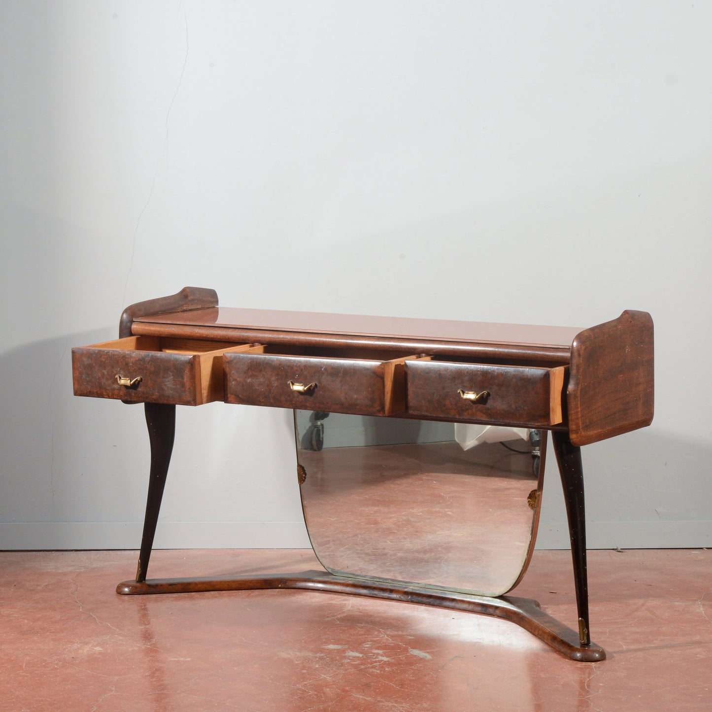 Toletta con specchio in legno bicolore Italia anni 1960