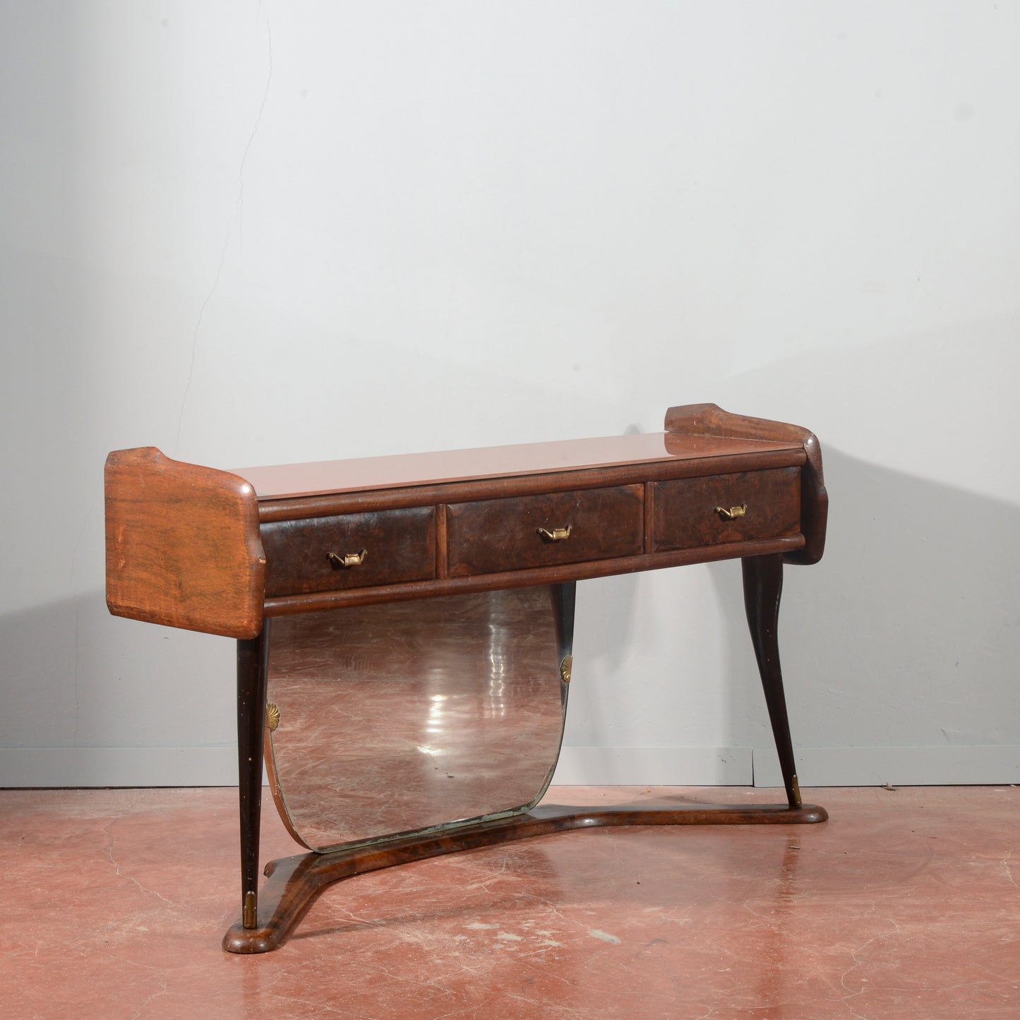 Toletta con specchio in legno bicolore Italia anni 1960