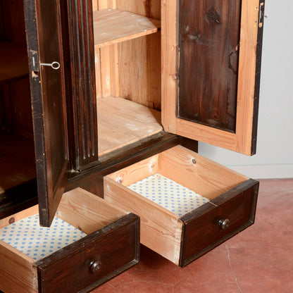Credenza libreria 3 ante stile rinascimentale  Italia XX secolo