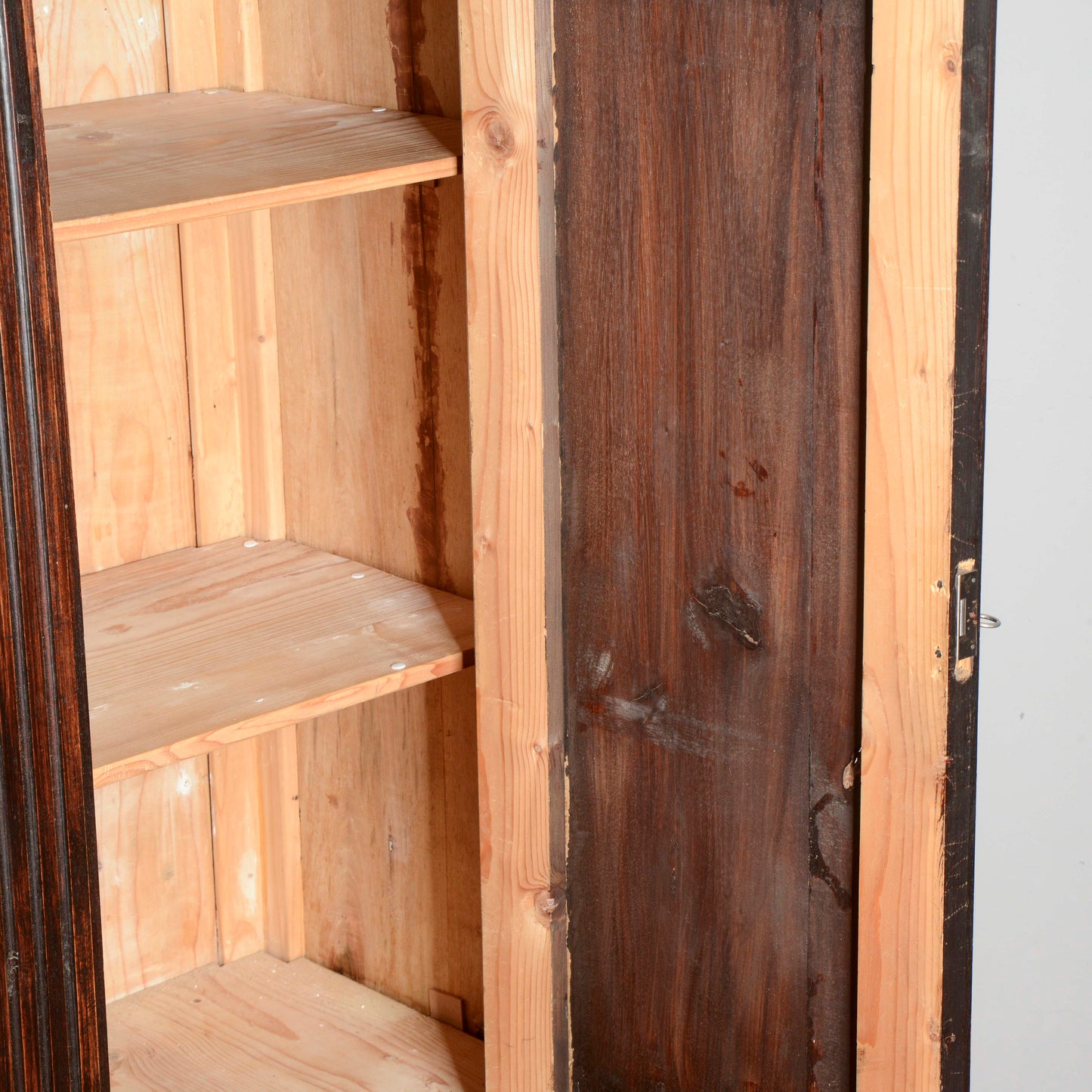 Credenza libreria 3 ante stile rinascimentale  Italia XX secolo