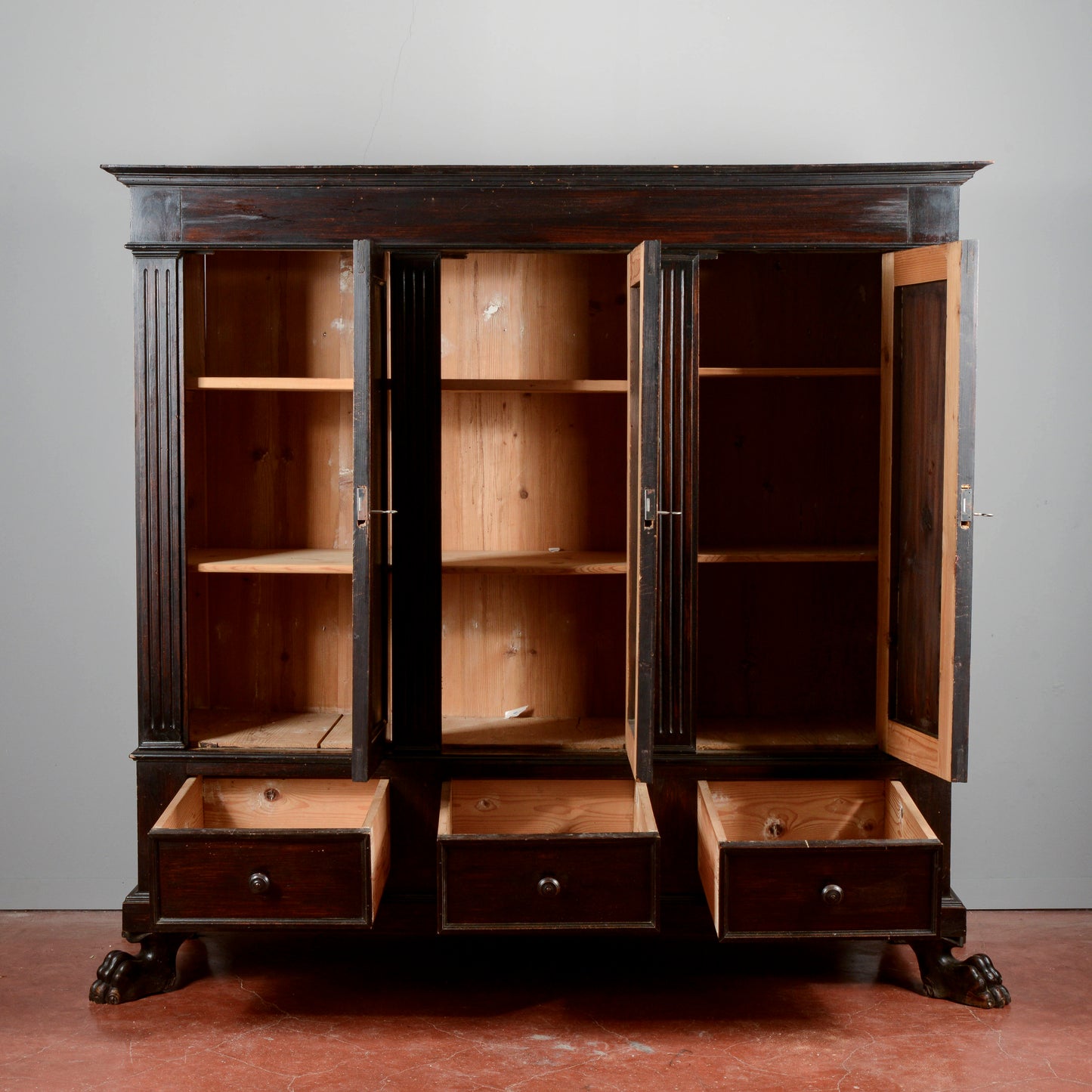 Credenza libreria 3 ante stile rinascimentale  Italia XX secolo
