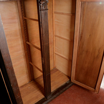 Credenza libreria tre ante epoca primo 900 decori a rombi stile neorinascimentale