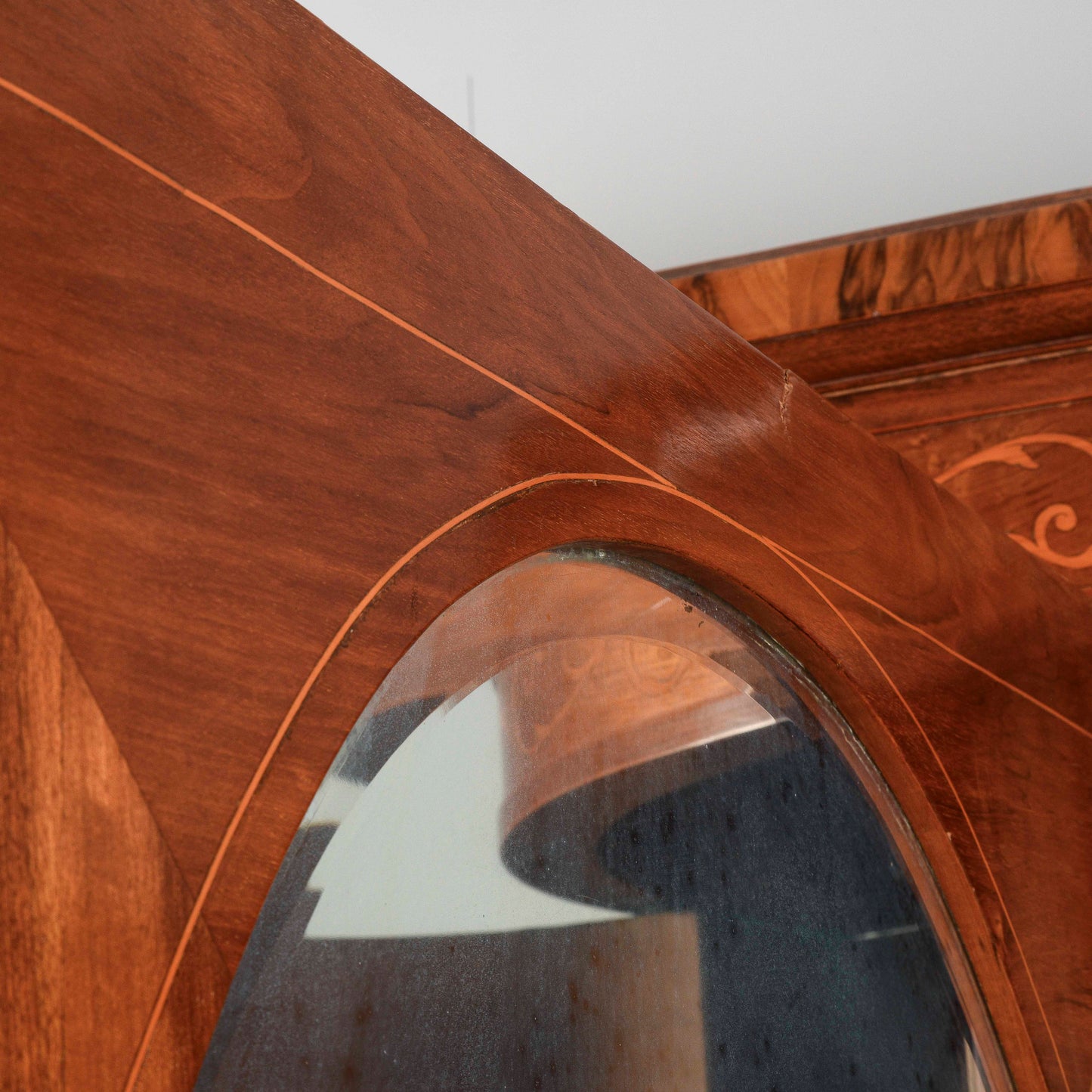 Armadio art deco intarsiato