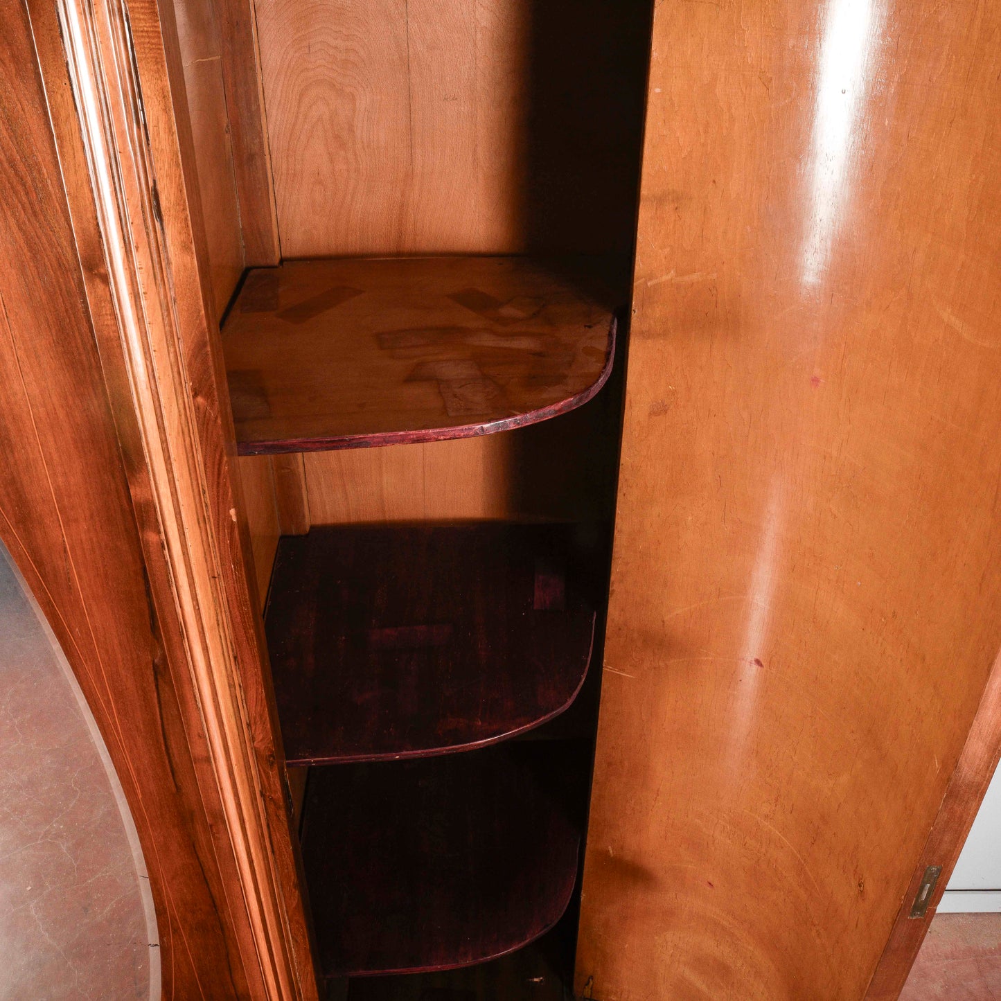 Armadio art deco intarsiato