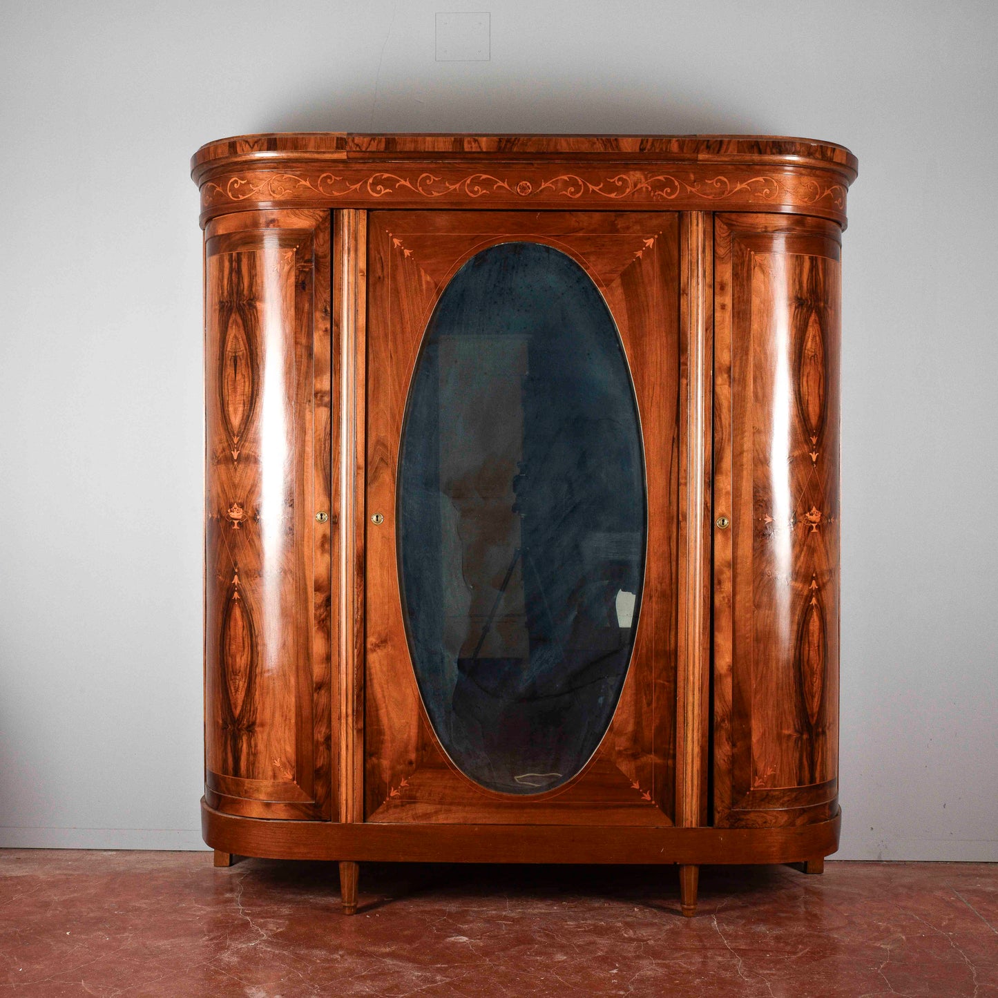 Armadio art deco intarsiato
