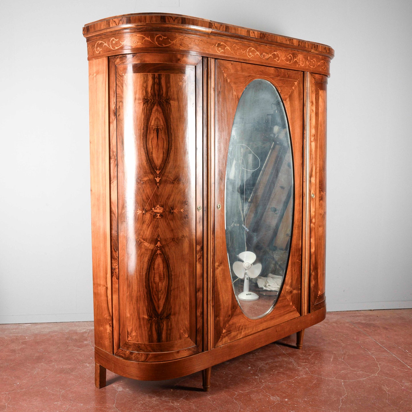 Armadio art deco intarsiato