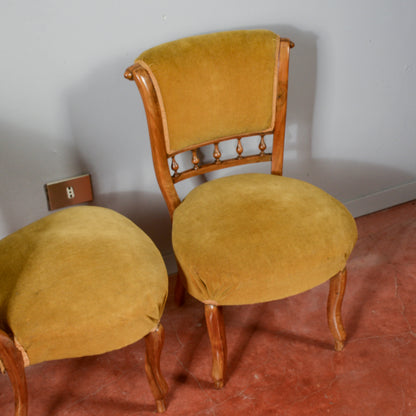 Coppia poltroncine  in noce rivestite in velluto fine secolo XIX