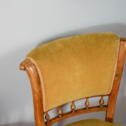 Coppia poltroncine  in noce rivestite in velluto fine secolo XIX
