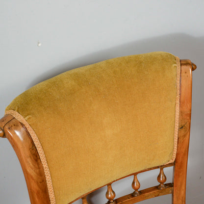 Coppia poltroncine  in noce rivestite in velluto fine secolo XIX