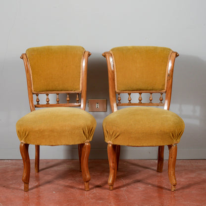 Coppia poltroncine  in noce rivestite in velluto fine secolo XIX