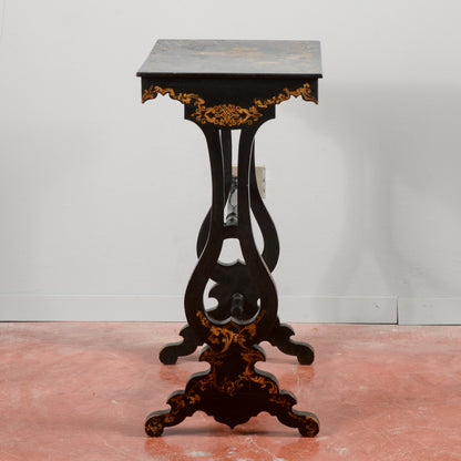 Tavolino laccato nero con decori floreali  epoca 1880 stile Edoardiano