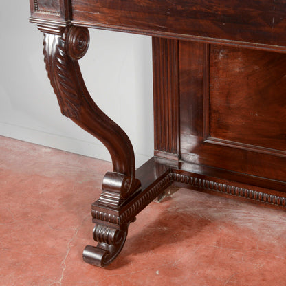 Consolle in legno di noce Italia secolo XIX