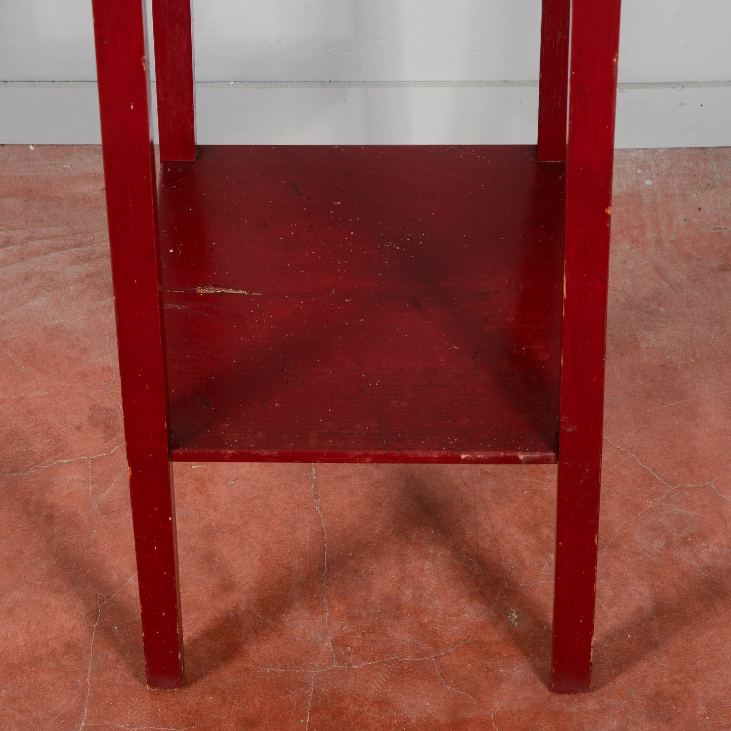 Trespolo liberty in legno verniciato rosso pompeiano