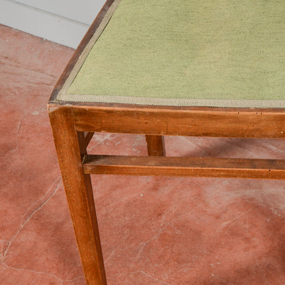 Coppia sedie liberty con placca in metallo