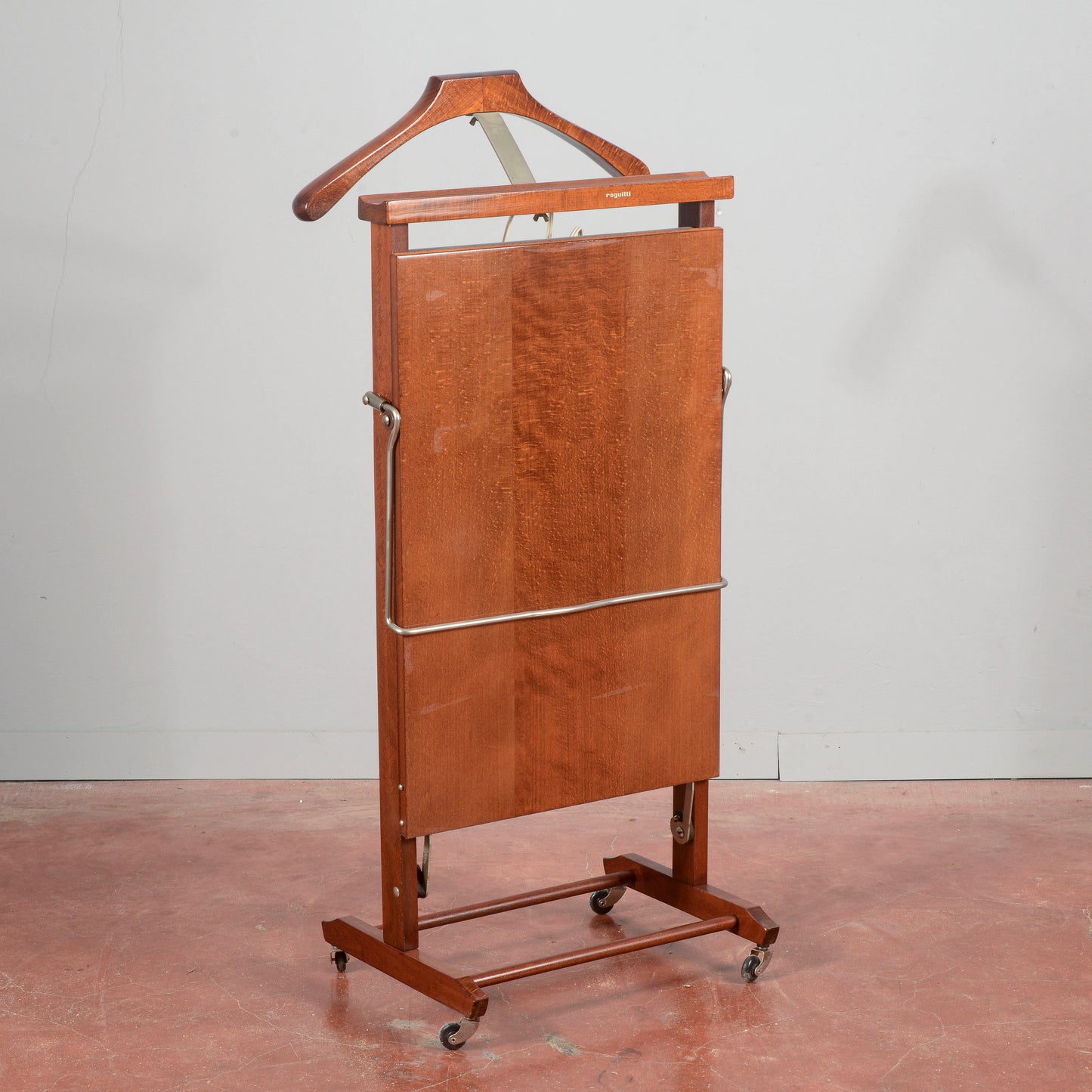 Appendiabiti con stirapantaloni elettrico Fratelli Reguitti  originale 1960