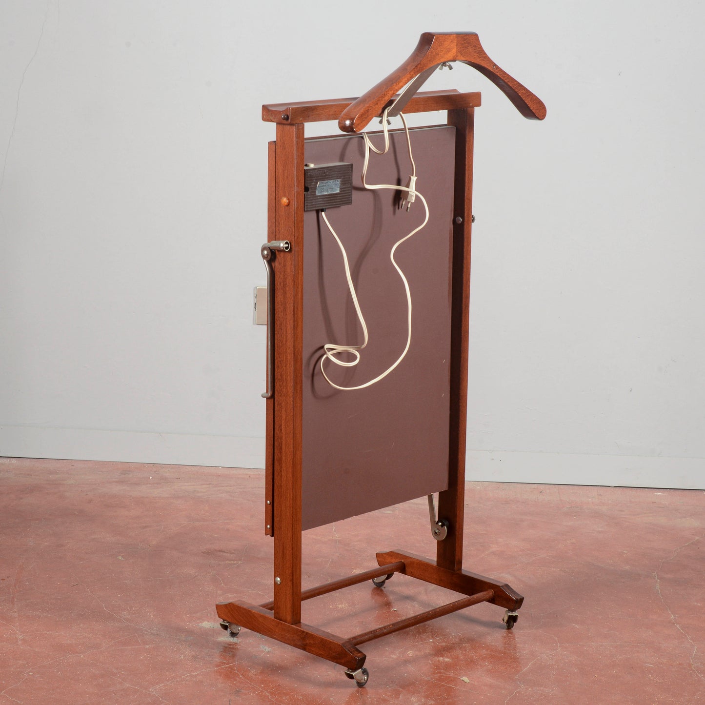 Appendiabiti con stirapantaloni elettrico Fratelli Reguitti  originale 1960