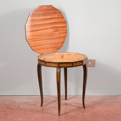 Tavolino legno  intarsiato con carillon all'apertura vintage anni 70