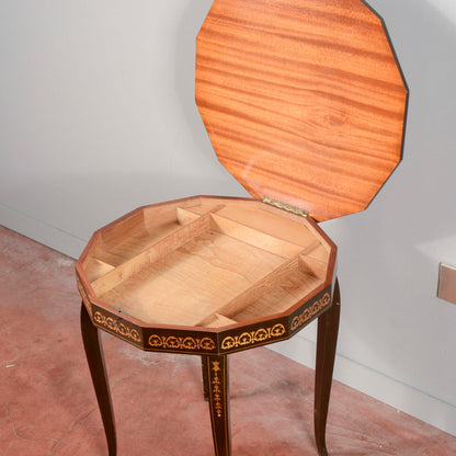 Tavolino legno  intarsiato con carillon all'apertura vintage anni 70