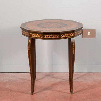 Tavolino legno  intarsiato con carillon all'apertura vintage anni 70