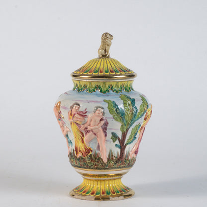 Vaso in ceramica smaltata scene di vita stile Capodimonte