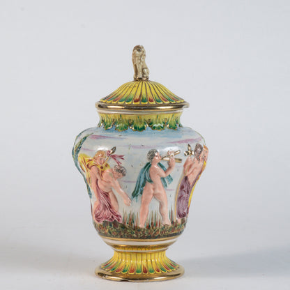 Vaso in ceramica smaltata scene di vita stile Capodimonte