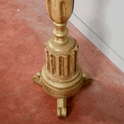 Torciera lume da terra in legno scolpito laccato decorato XIX  secolo