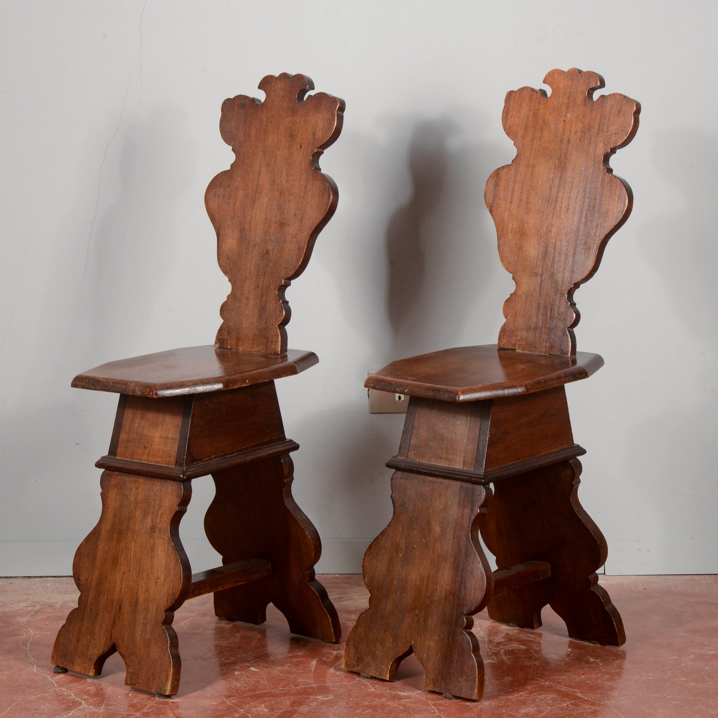 Coppia sedie sgabelli rustici in legno massello