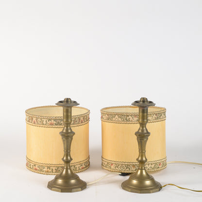 Coppia lampade in ottone lumi elettrificati  XX secolo