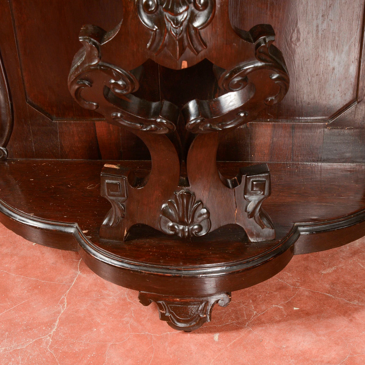 Consolle in legno intagliato con piano in marmo  Italia secolo XIX