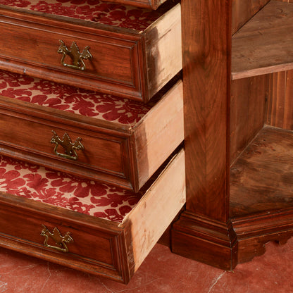 Credenza scantonata  stile sacrestia in noce