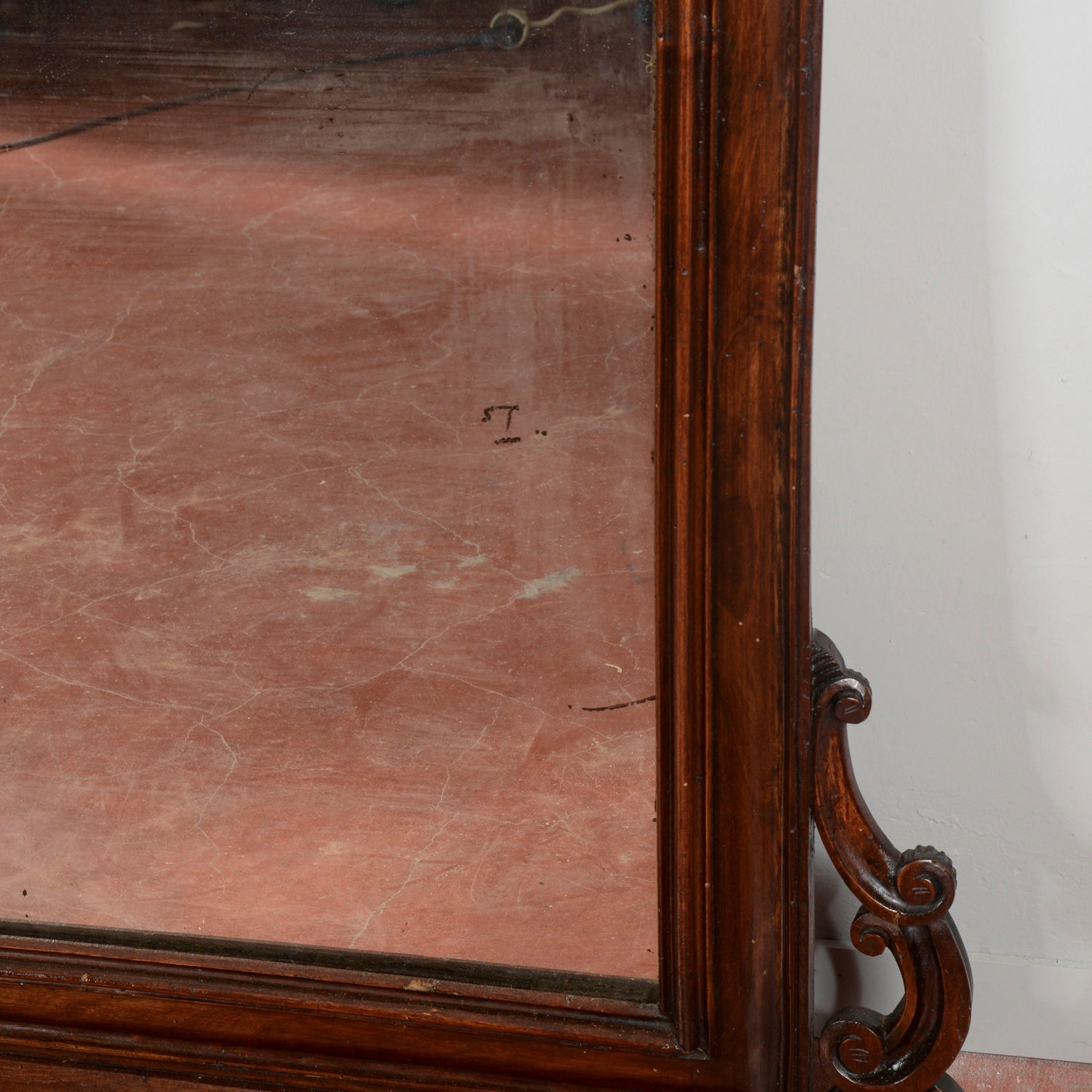 Specchiera in legno di noce massello Italia XIX secolo