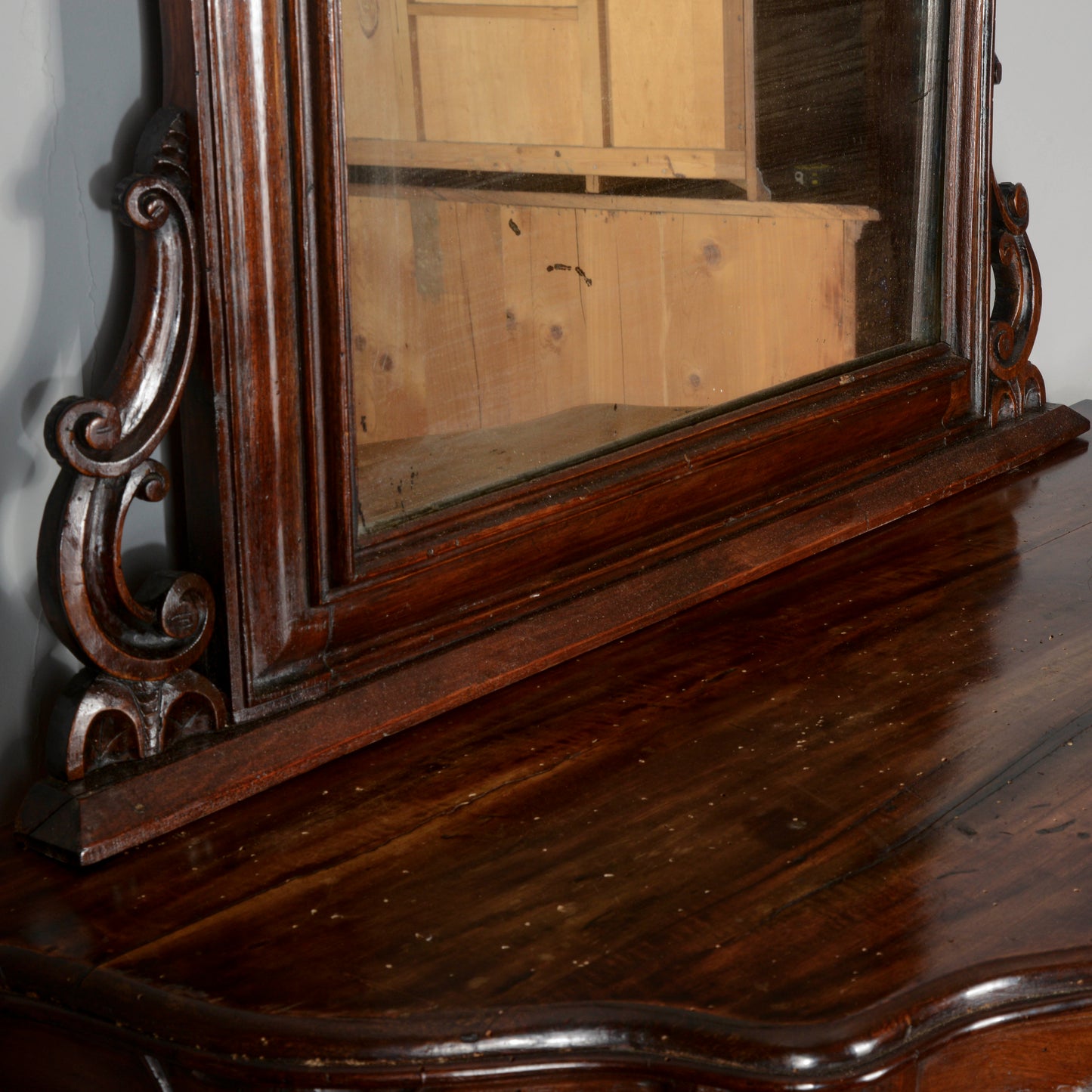 Consolle con specchiera in legno massello intagliata Epoca XIX secolo