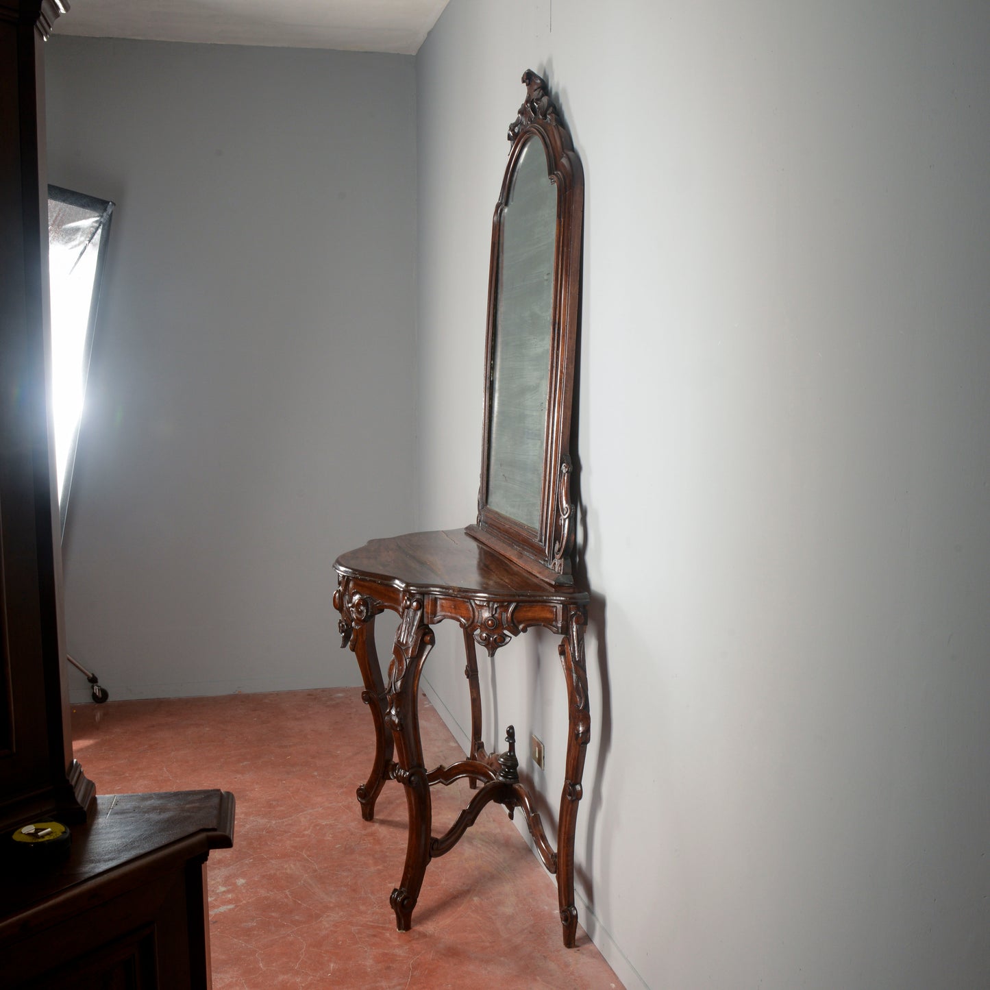 Consolle con specchiera in legno massello intagliata Epoca XIX secolo