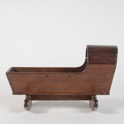 Culla in legno giocattolo artigianale XX secolo