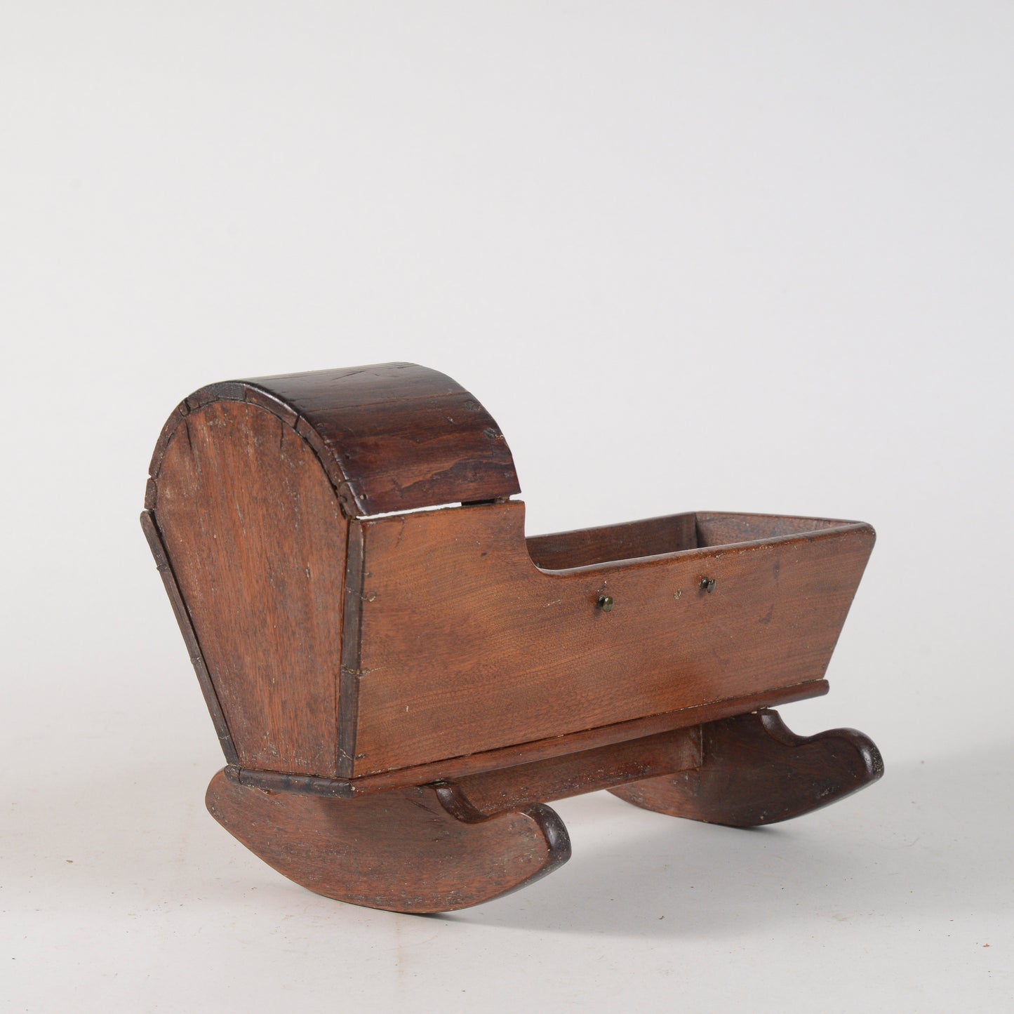 Culla in legno giocattolo artigianale XX secolo