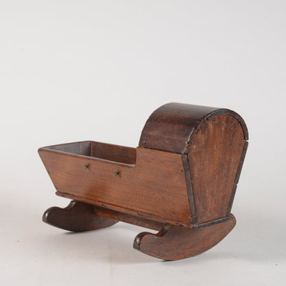 Culla in legno giocattolo artigianale XX secolo