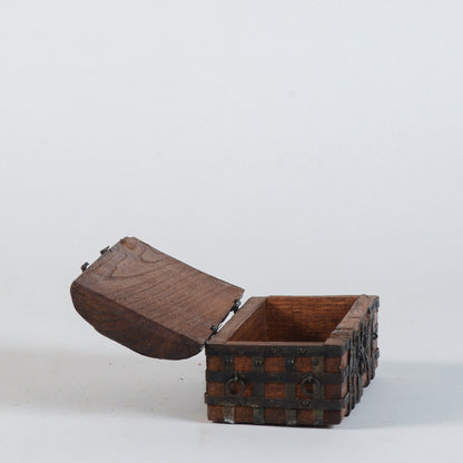 Scatola piccolo  baule forziere scrigno in legno XX secolo