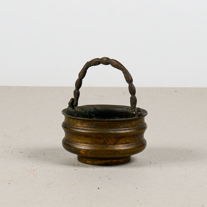 Vasetto cestino in bronzo porta incenso XX secolo