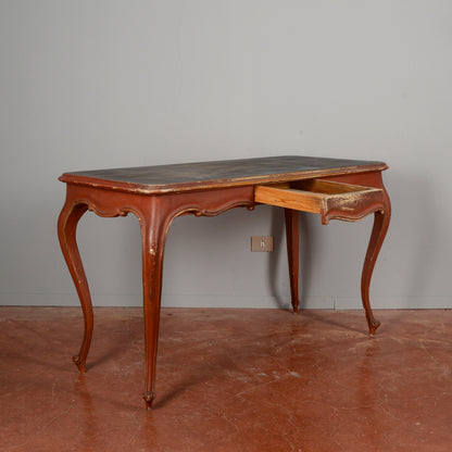 tavolino laccato con cassetto
