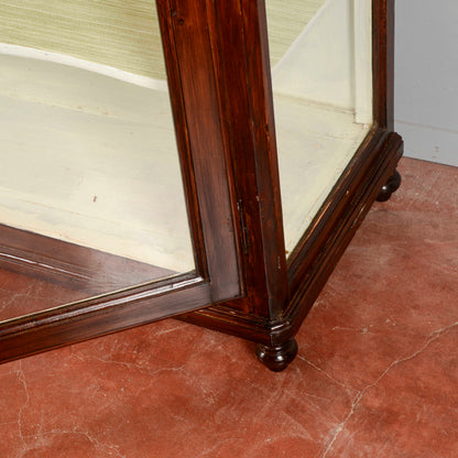 Credenza vetrina piedi cipolla Italia XIX secolo