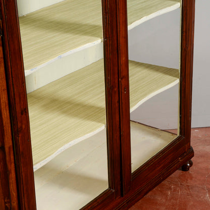 Credenza vetrina piedi cipolla Italia XIX secolo