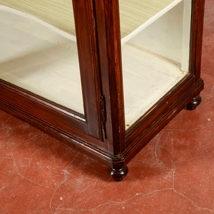 Credenza vetrina piedi cipolla Italia XIX secolo