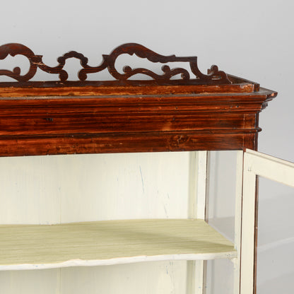 Credenza vetrina piedi cipolla Italia XIX secolo