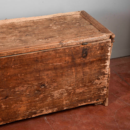 Cassa in abete epoca 500 con cornici a rombo