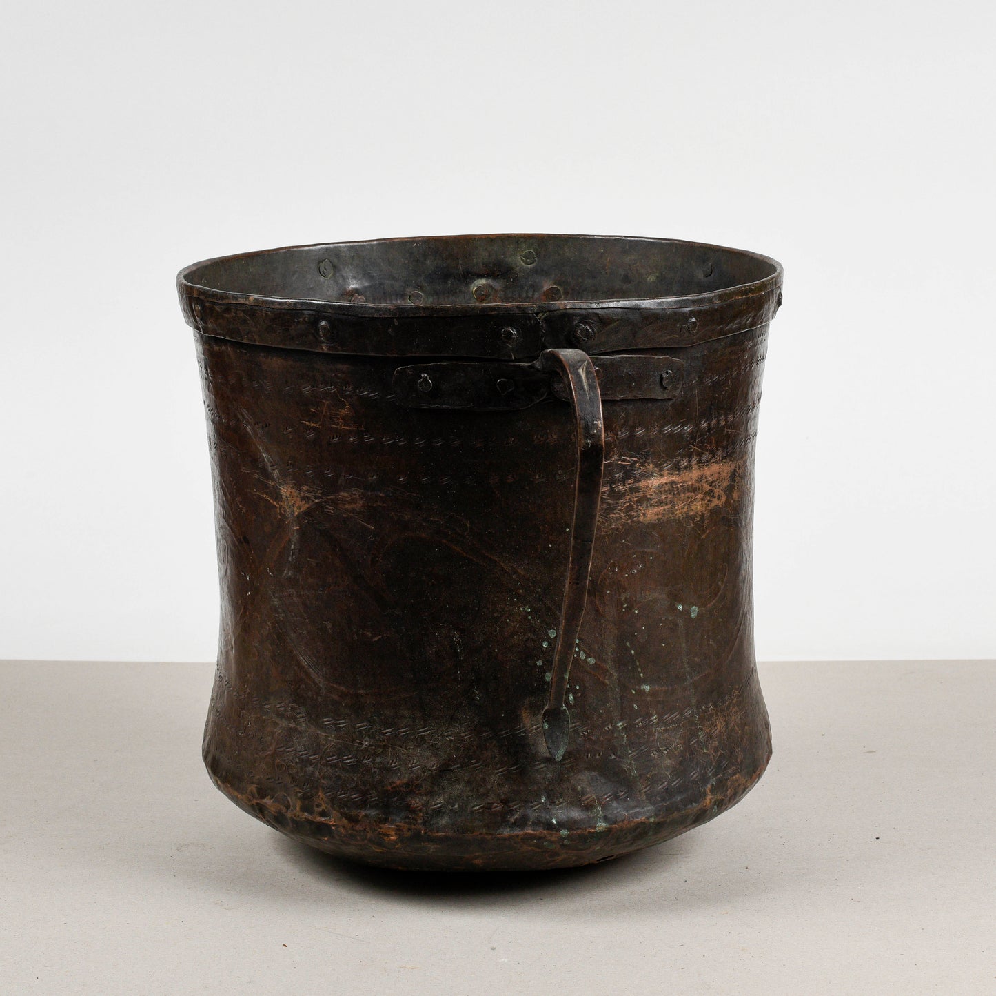 Vaso in rame con due manici epoca fine XIX secolo