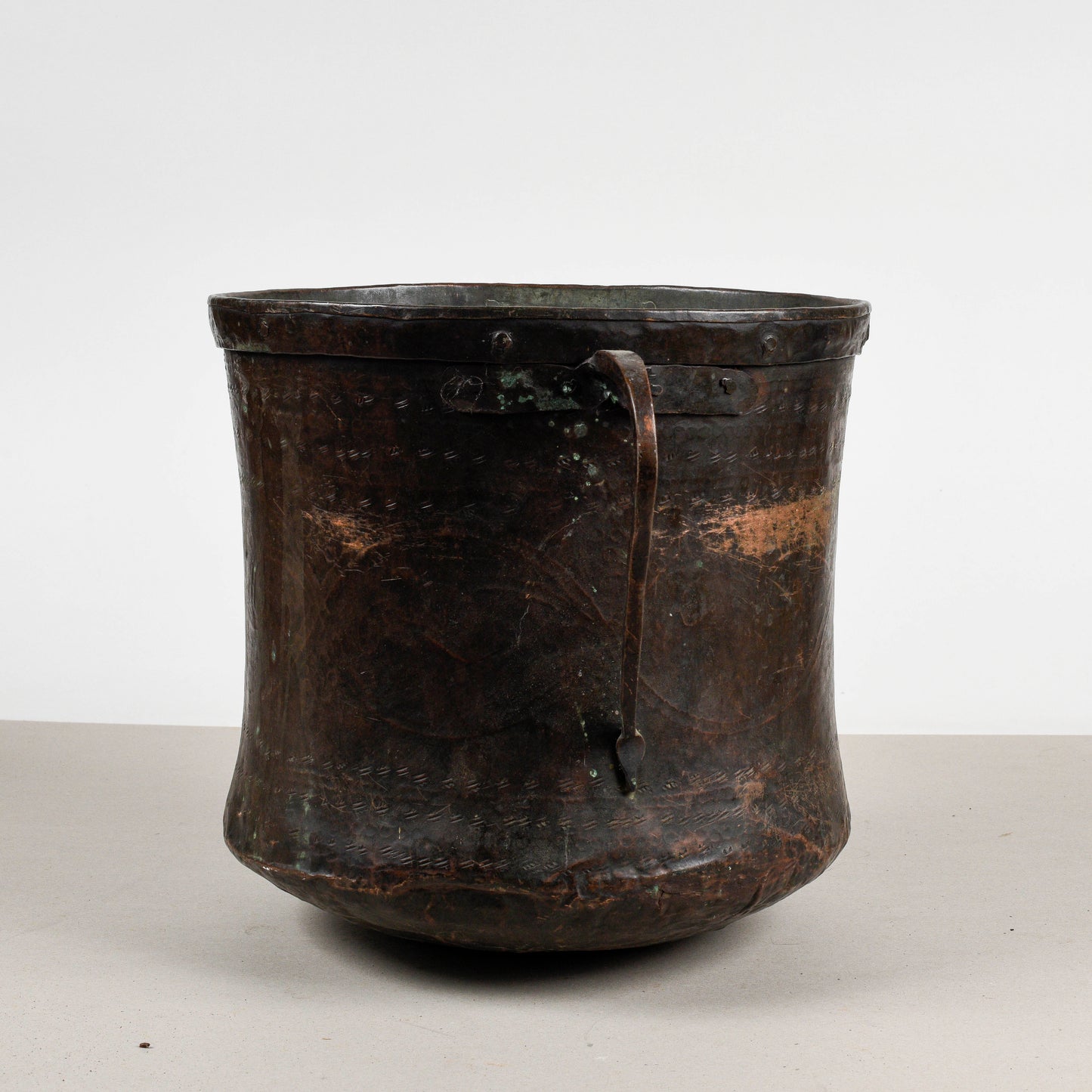 Vaso in rame con due manici epoca fine XIX secolo